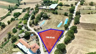 REMAX MID NERGIZ MAHALLESI 1106 M² KÖŞE ARSA