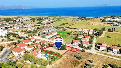 DATÇA ISKELE MAHALLESI BURGAZ MEVKIINDE KAPANMAZ DENIZ MANZARALI KÖŞE PARSEL