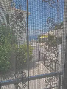 GÜLLÜK-BODRUM'DA DENIZE ÇOK YAKIN KIRALIK DAIRE