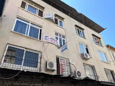 ATATÜRK PARKINA 500 METRE MESAFEDE 2 BAĞIMSIZ BÖLÜMLÜ SATILIK OFİS