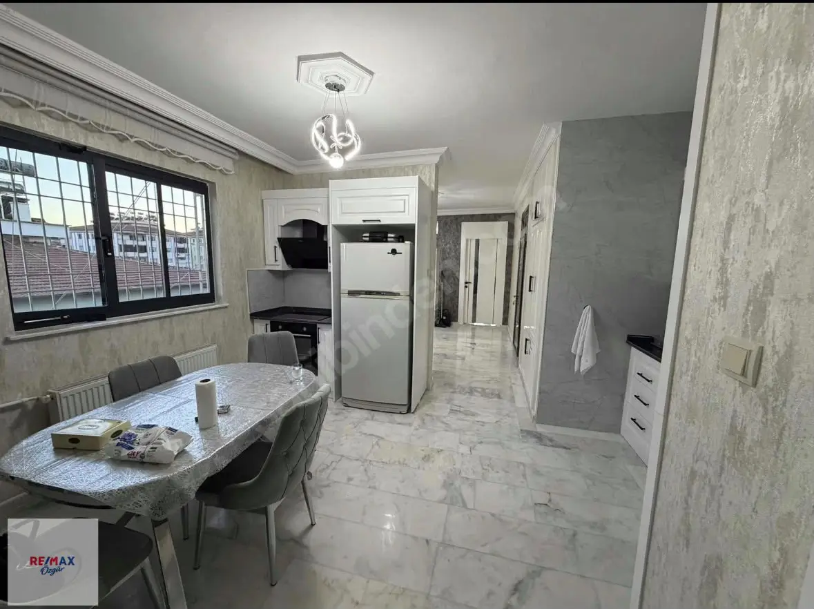 REMAX ÖZGÜR'DEN BATIKENT DE DUBLEX DAİRE