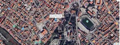 KARAMAN MAHALLESİNDE DENİZLİ LİSESİNE YAKIN 3 KATLI SATILIK ARSA