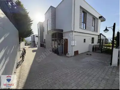 BAHÇECİK DAMLAR MAHALLESİ ELİTIUM GARDEN SİTESİ’NDE SATILIK LÜKS 4+1 VİLLA