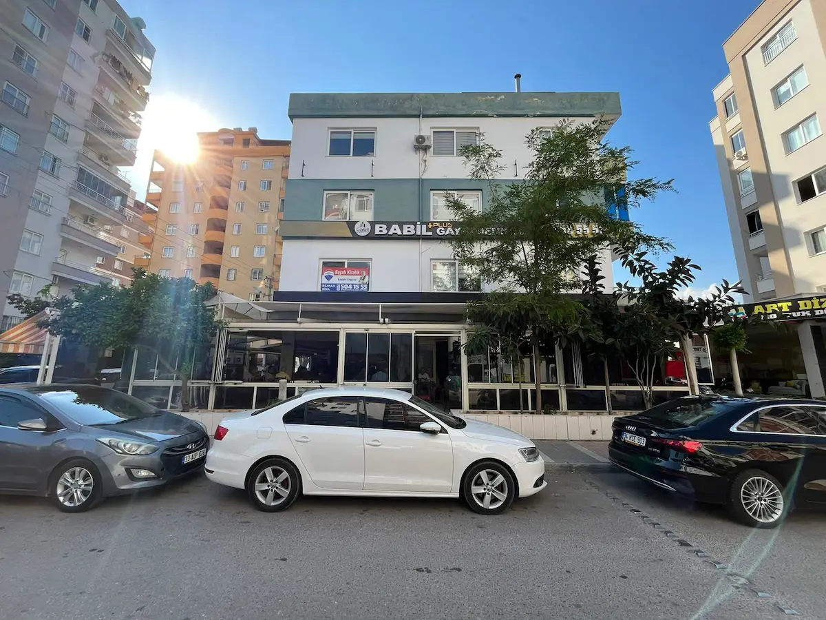 REMAX RİNA'DAN MENDERES MAH.DE 2+1 EŞYALI OFİS