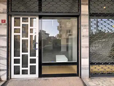 KARTAL CUMHURİYET MAHALLESİ’NDE SANAYİ ELEKTRİKLİ KİRALIK DÜKKAN
