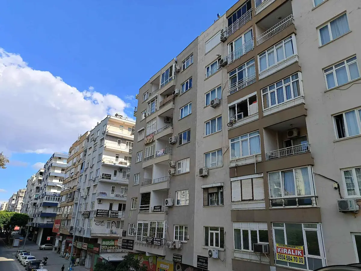VARLIK MAH 100. YIL BLV GAZİ LİSESİ YAKINI 2+1 KİRALIK DAİRE