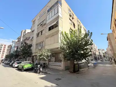 GÜZELYALI’DA | BOŞ, BALKONLU SATILIK 3+1 DAİRE
