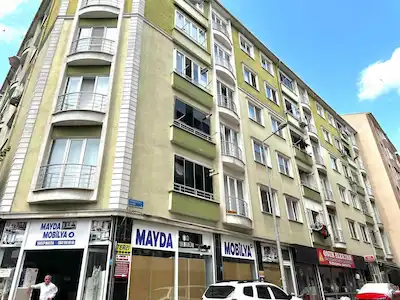 REMAX LAVANDA'DAN REŞADİ'YEDE KİRALIK ARA KAT 2+1 DAİRE