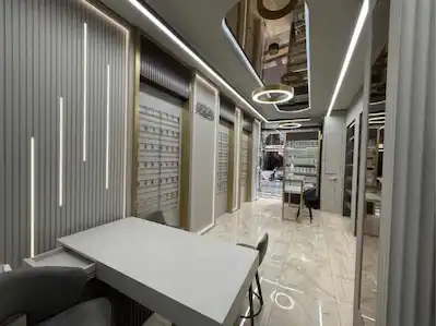 REMAX DESIGN ÇARK CADDESİ'NİN KALBİNDE SATILIK İŞ YERİ