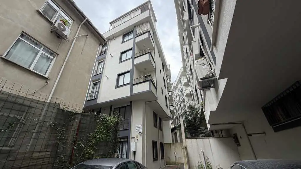 ÇEKMEKÖY MERKEZ MAHALLESI YUNUS EMRE CADDESI SATILIK 3 + 1 DAIRE