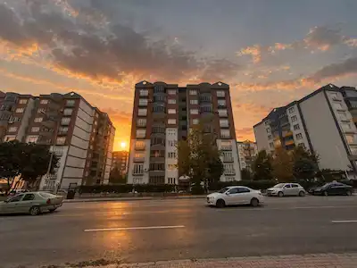 BOSTANBAŞI ARMAKENT KONUTLARINDA 3+1 SATILIK ARAKAT DAİRE