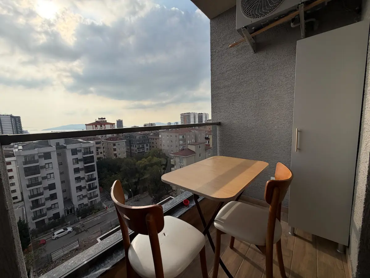 EKŞİOĞLU TRİA ZEYTİNLİK ,2+1 ,EŞYALI ,DENİZ MAN, KAPALI OTOPARKLI