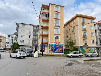 KARTAL SOĞANLIK ORTA MAHALLE'DE KATTA TEK DAİRE 3+1 SATILIK