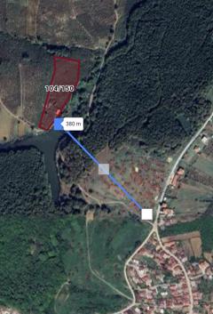 FERİZLİ GÖLET YANINDA ELETRİK SU SORUNU OLMAYAN FINDIK BAHÇESİ