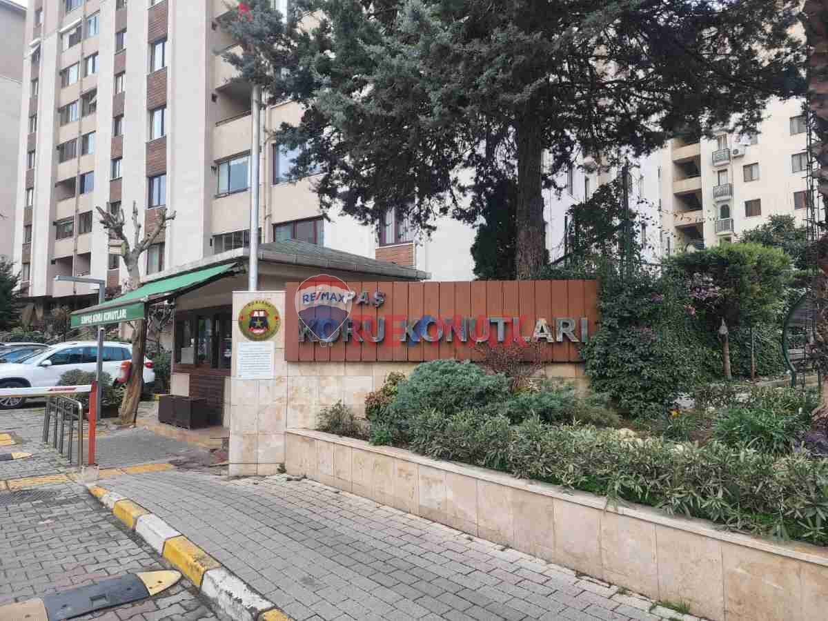 ATAŞEHİR SİNPAŞ KORU KONUTLARI'NDA TADİLATLI 2+1 SATILIK DAİRE