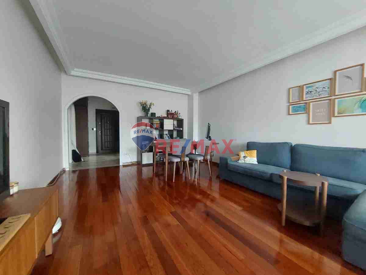 ATAŞEHİR SİNPAŞ KORU KONUTLARI'NDA TADİLATLI 2+1 SATILIK DAİRE