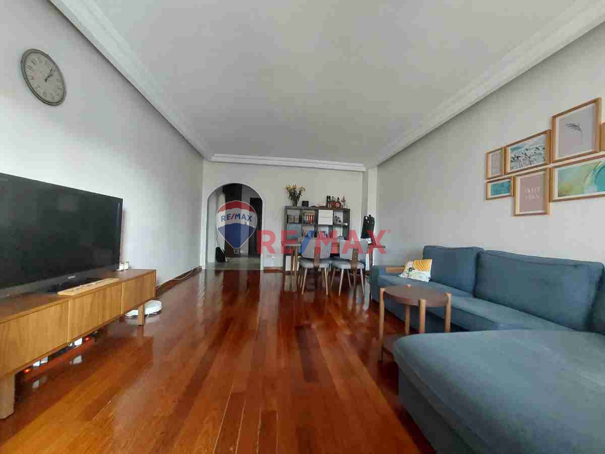 ATAŞEHİR SİNPAŞ KORU KONUTLARI'NDA TADİLATLI 2+1 SATILIK DAİRE