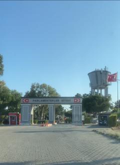 DIDIM PARLAMENTERLER SITESI SATILIK EŞYALI TADILAT GÖRMÜŞ VILLA