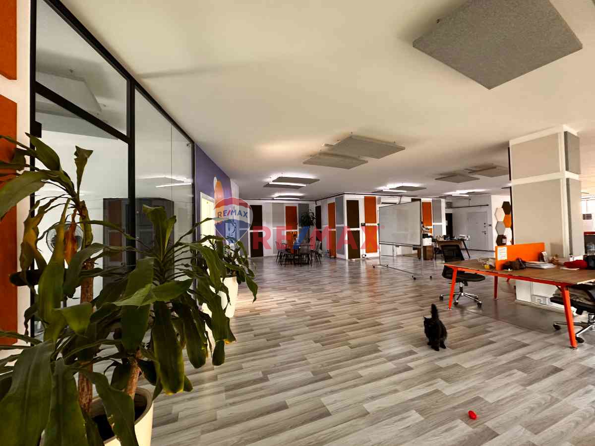 ATAŞEHİR METROYA YÜRÜME TİCARİ İSKANLI 400M2 KİRALIK OFİS-BÜRO