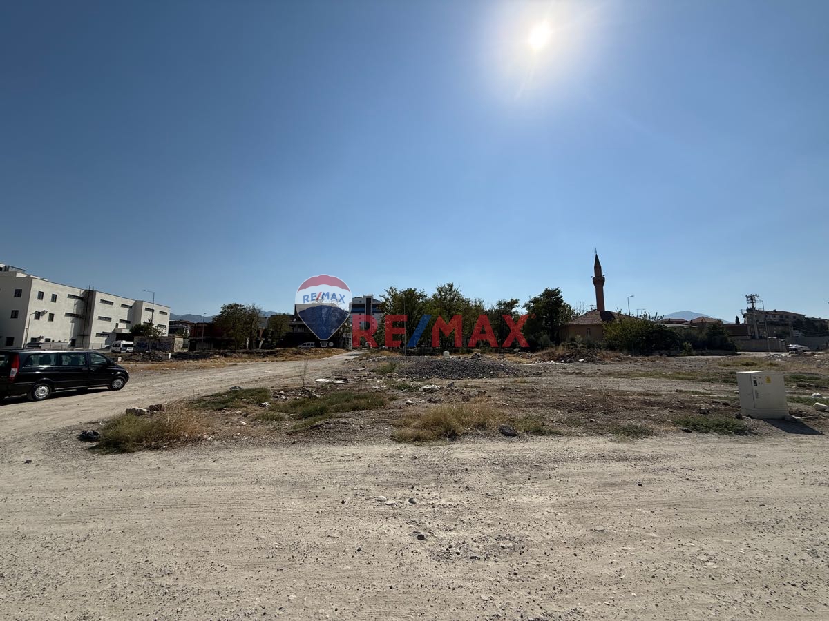 REMAX MODEL’DEN SÜMER’DE ODAK HASTANESİ ARKASI SATILIK ARSA
