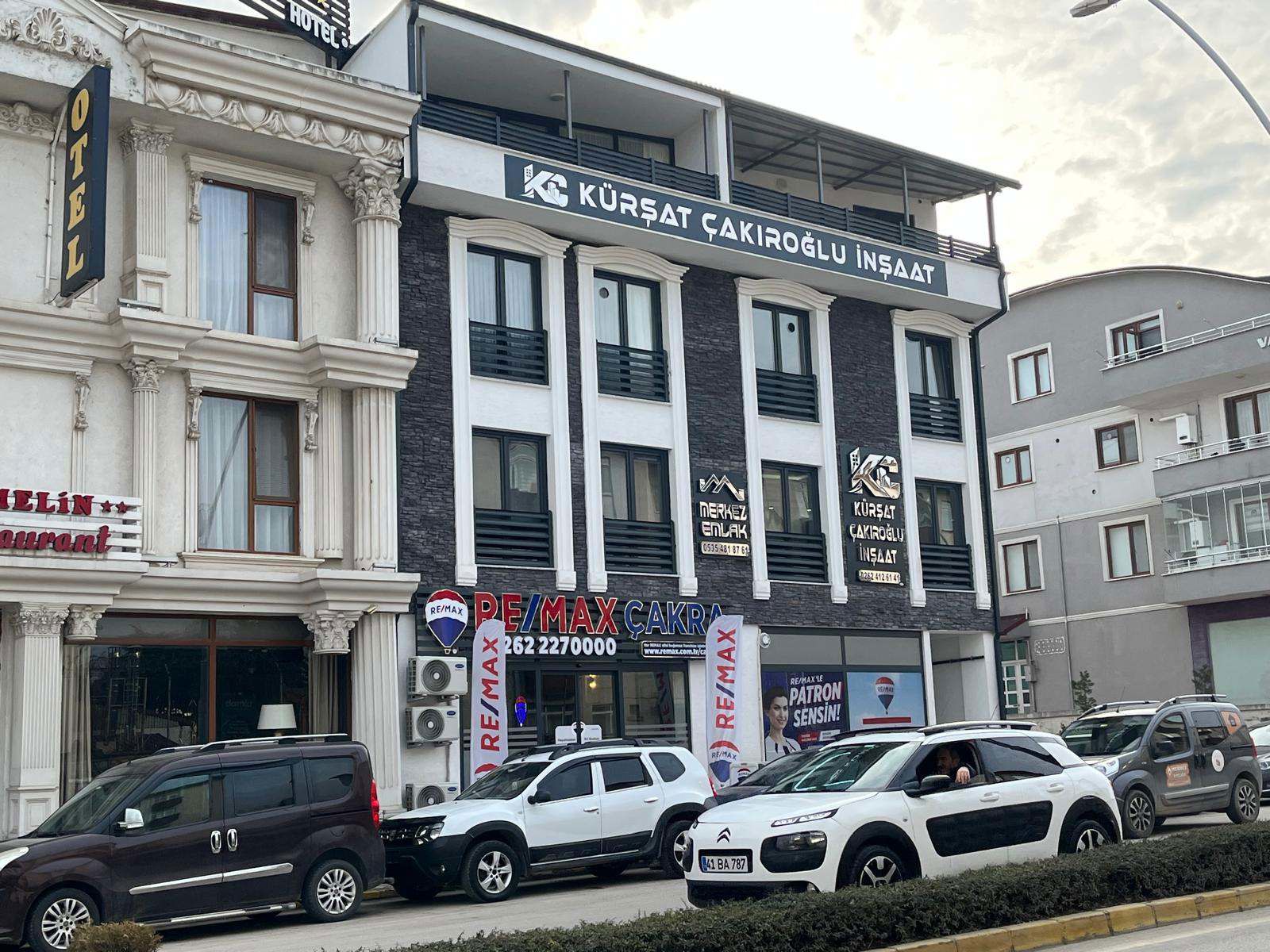 REMAXÇAKRA ÖMER ONAYCI'DAN ÇARŞIDA 2+1 FULL EŞYALI KIRALIK DAIRE
