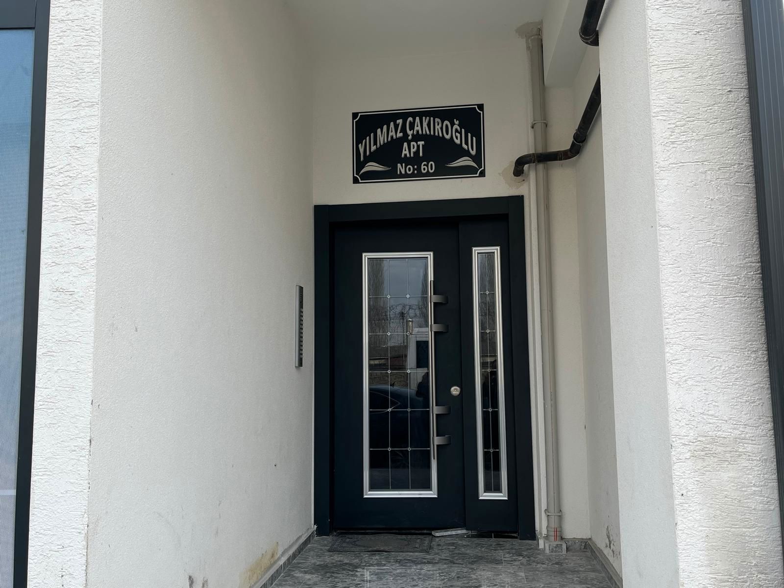 REMAXÇAKRA ÖMER ONAYCI'DAN ÇARŞIDA 2+1 FULL EŞYALI KIRALIK DAIRE