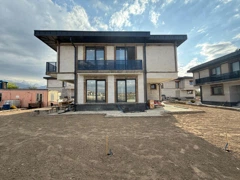 REMAX FORUM EREN KÖYÜN KALBİNDE SATILIK LÜX VİLLA 5+2