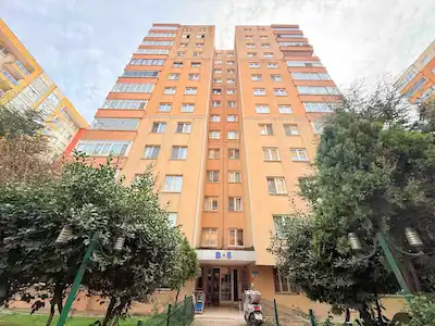 REMAX KAYA ESENYURT METROBÜSE YÜRÜME MESAFESİNDE SATILIK 3+1 DAİRE