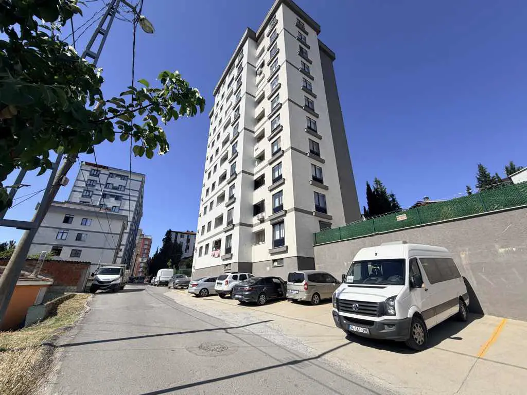 TUZLA AYDİNLİ MERKEZ DE 200 M2KİRALIK DEPO VE DÜKKAN