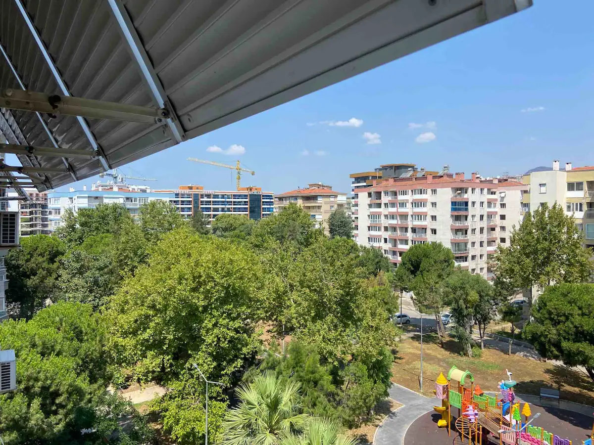 İZMIR BAYRAKLI ÇAMKIRAN’DA SATILIK 3+1 DAIRE 2