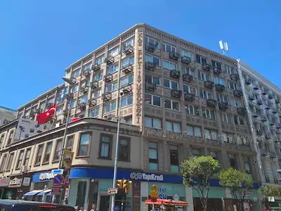 FATIH HOBYAR MAHALLESINDE 55M² SATILIK OFIS