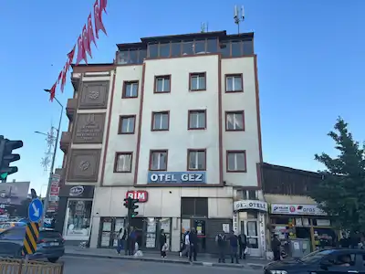 REMAX ARTIS'DEN KONGRE CADDESINDE DEVREN KIRALIK OTEL