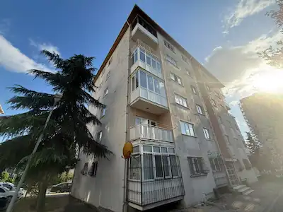 ATAŞEHİR KÜÇÜKBAKKALKÖY’DE 2+1 | 80 M² NET | BALKONLU | KAT MÜLKİYETLİ | KREDİYE UYGUN