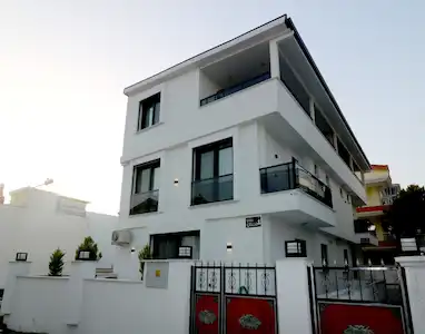 DİDİM EFELER’DE 2023 YAPIMI, EŞYALI 3+1 VİLLA | TAPULU, BOŞ, BALKONLU