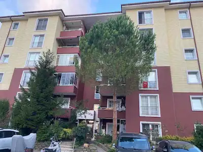 REMAXMAVİDEN BAYTUR SİTESİNDE ARA KAT MASRAFSIZ BAKIMLI DAİRE