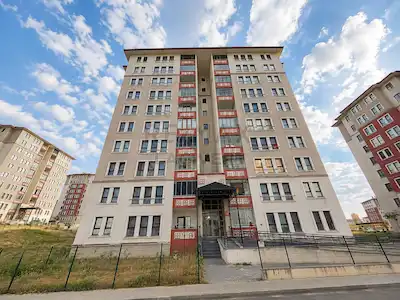 RE/MAX LACİVERT'TEN ABDURRAHMAN GAZİ'DE SATILIK 3+1 DAİRE