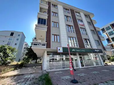 ÜNİVERSİTE TRAMVAY'A CEPHE EŞYALI ŞIK KİRALIK 1+1 DAİRE