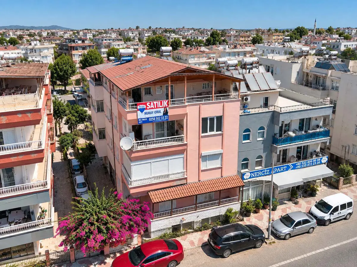 DİDİM ÇAMLIK’TA TEK TAPUDA 2 DAİRE DENİZ MANZARALI YATIRIM FIRSATI