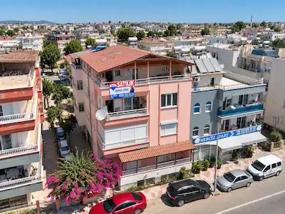 DİDİM ÇAMLIK’TA TEK TAPUDA 2 DAİRE DENİZ MANZARALI YATIRIM FIRSATI