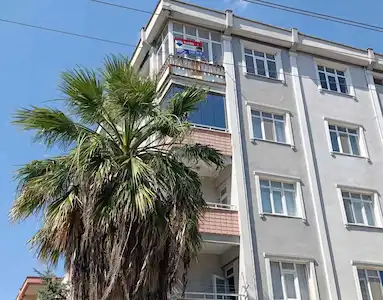DERİNCE 60 EVLER'DE YENİLENMİŞ D-100 SAHİLE YAKIN FIRSAT DAİRE