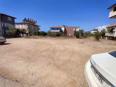 KIZILAĞAÇ'TA DENİZE YAKIN SATILIK ARSA