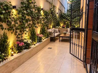 HALİL RIFAT PAŞA’DA 18 M² BAHÇELİ, DÜZ AYAK 1+1 | 65 M² | PARK VE OTOBÜS DURAĞI YANI KİRALIK