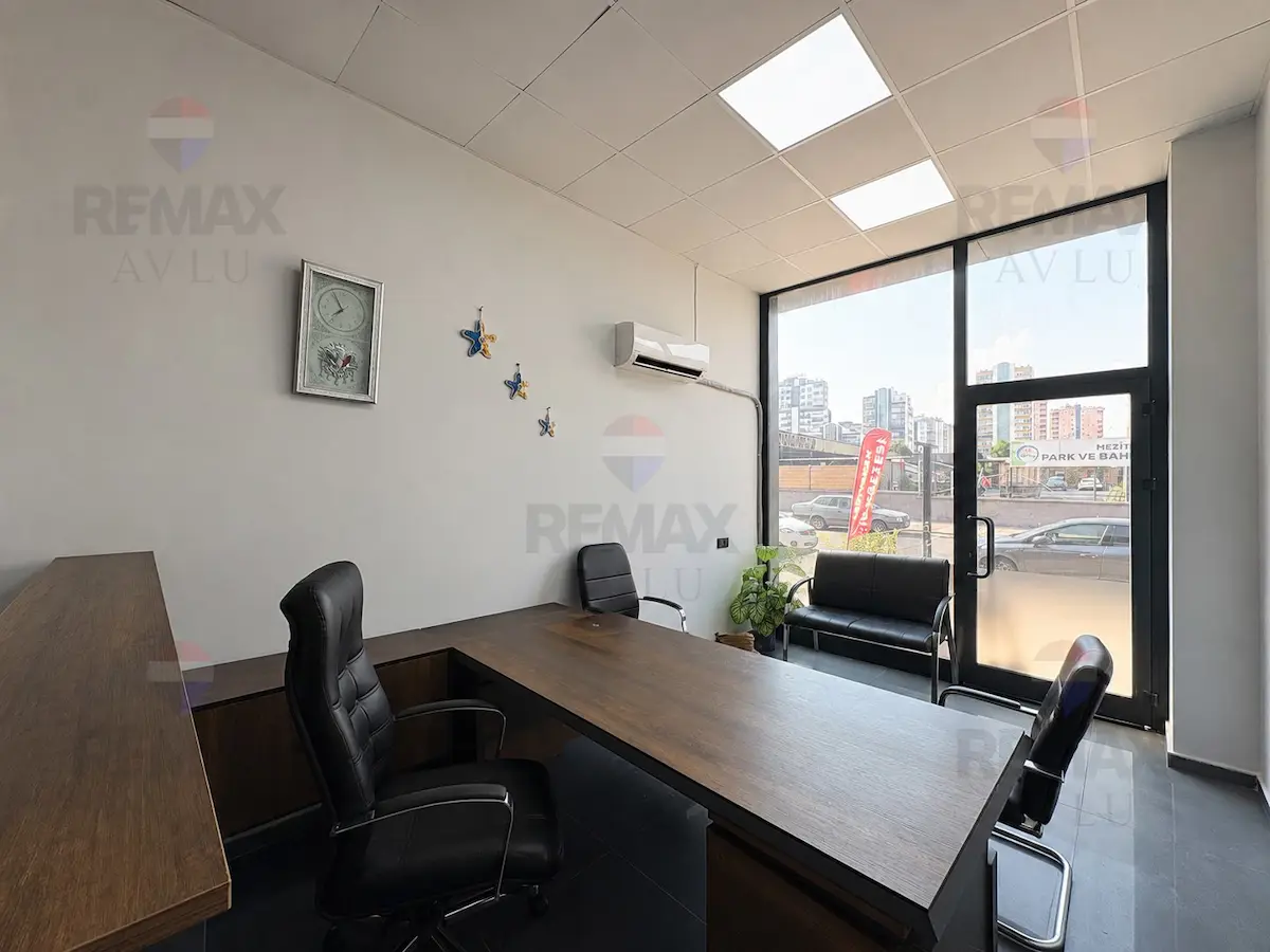 REMAX AVLU'DAN MEZİTLİ BELEDİYESİ KARŞISI SATILIK 30 M²  DÜKKAN