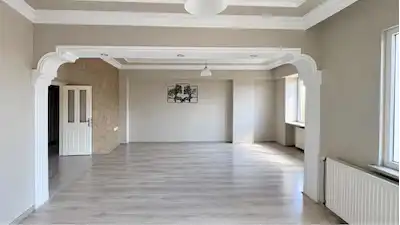 REMAXLAND’DEN MUHİTTİN MAHALLESİNDE 2+1 KİRALIK FERAH DAİRE