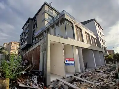 KARTAL KAYMAKAMLIĞA YAKIN,MERKEZI KONUMDA SATILIK DÜKKAN