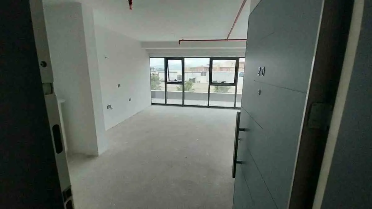 REMAX İLYADA-3'TEN MANİSA UNCUBOZKÖY MEYDAN AVM 2. KATTA OFİS BOŞ DURUMDADIR