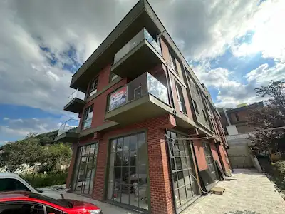 REMAX MOTTO DAN SATILIK 2+1 ANAYOL CEPHELİ DAİRE