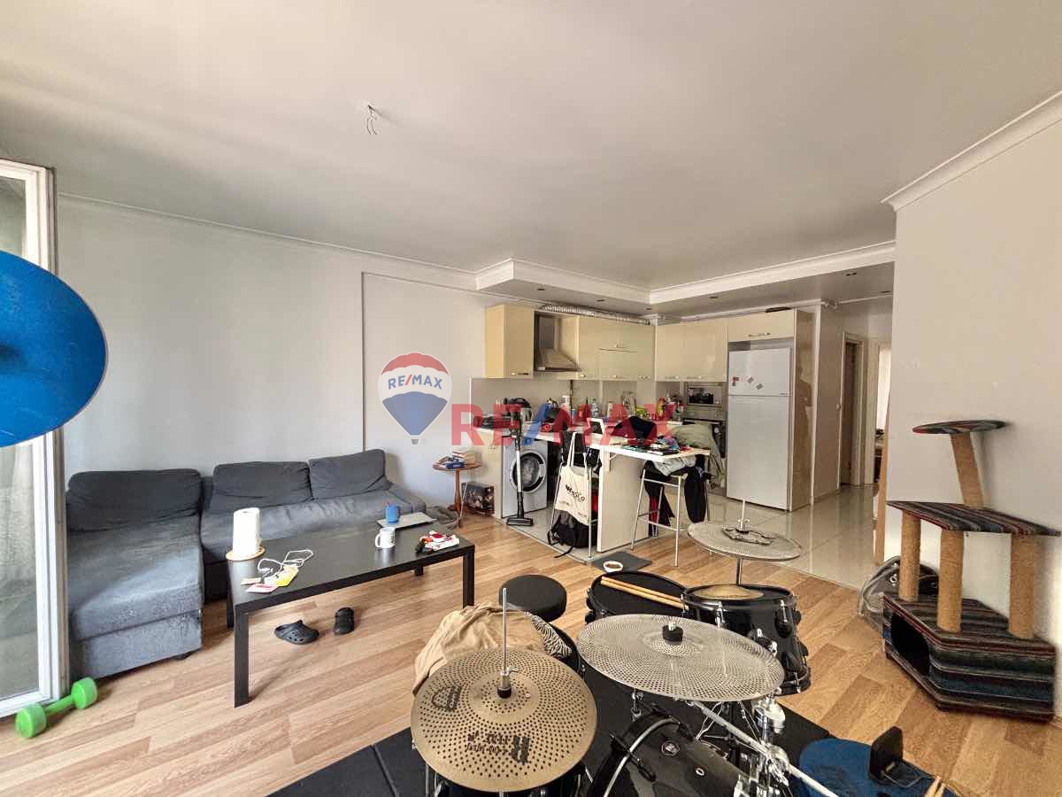 ŞİŞLİ BOMONTİ FERİKÖY KULELİ EVLERİ 1+1 AYDINLIK FERAH 60 M2