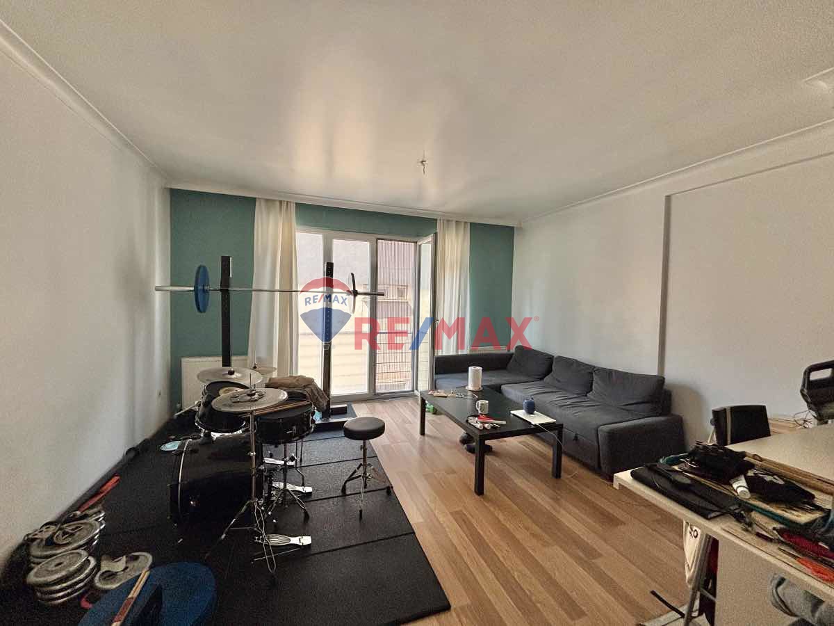 ŞİŞLİ BOMONTİ FERİKÖY KULELİ EVLERİ 1+1 AYDINLIK FERAH 60 M2