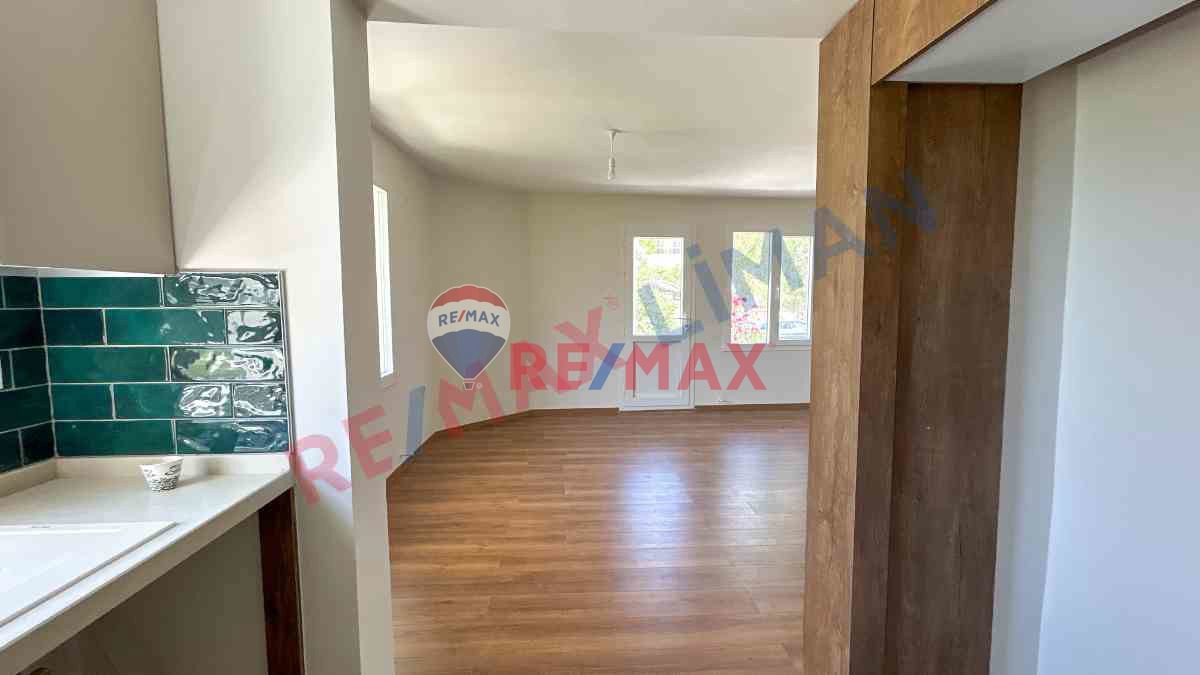 🏡 GÜRE'NIN KALBINDE, DENIZE YÜRÜME MESAFESINDE, GENIŞ TERASLI YENILENMIŞ SATILIK VILLA